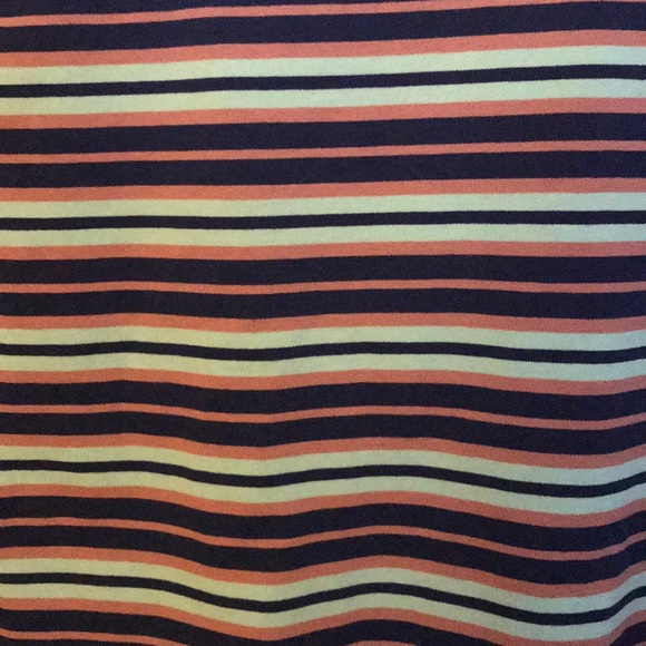 Xs lynnae lularoe - Picture 2 of 2